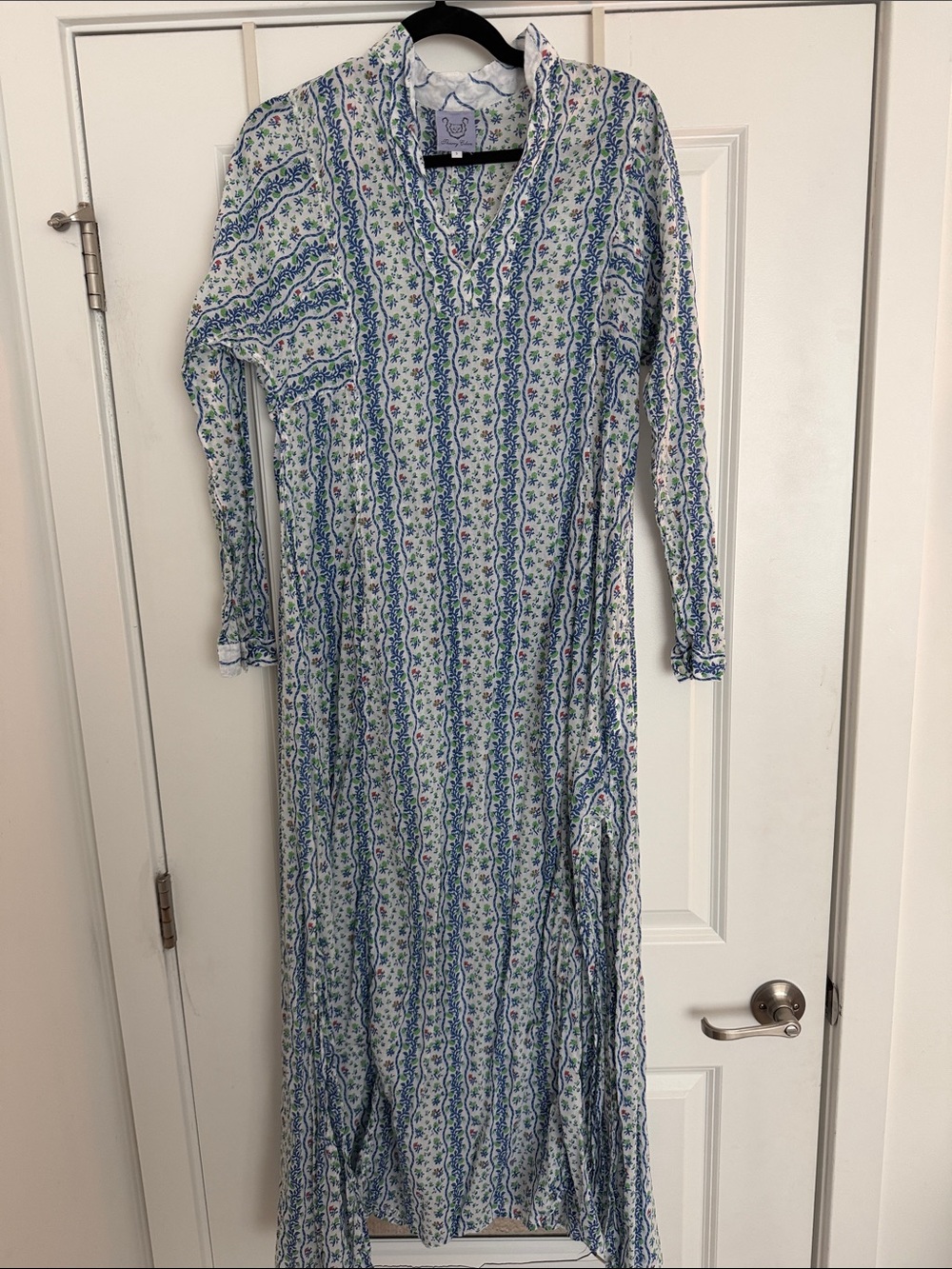 Blue Floral Stripe Maxi Dress with Long Sleeves
